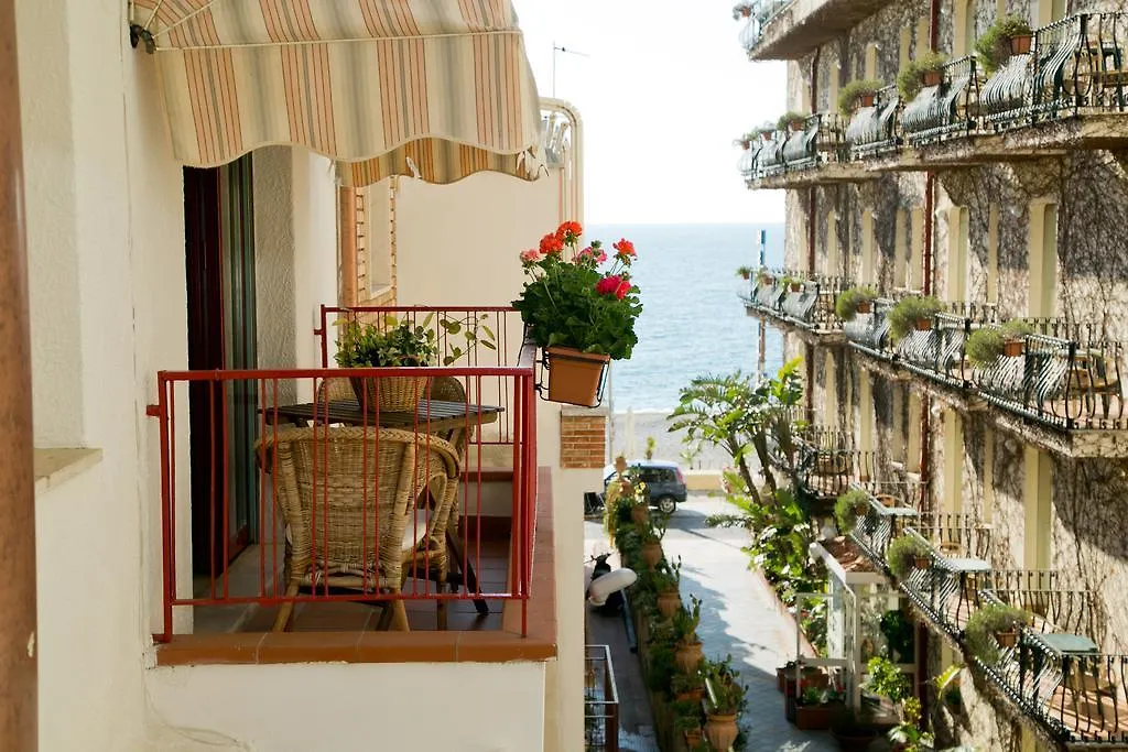 Appartamento Casa Putti Letojanni Italia